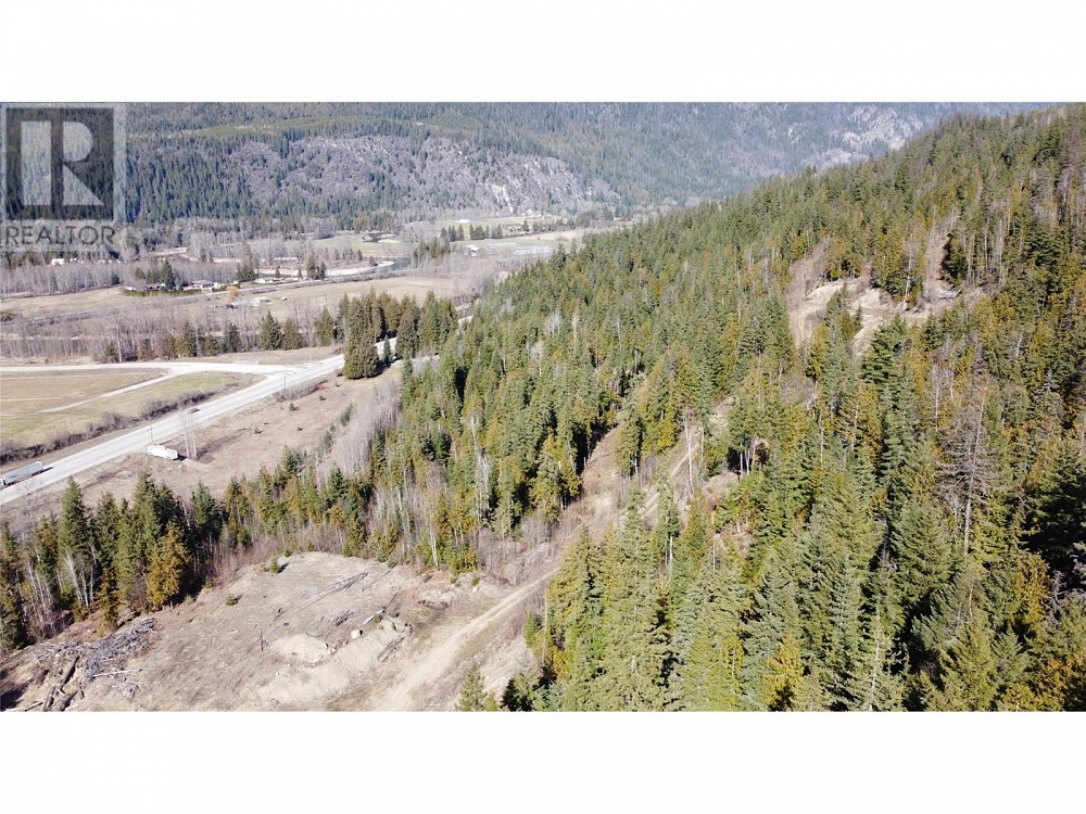 000 Trans Canada Highway Sicamous Photo 14